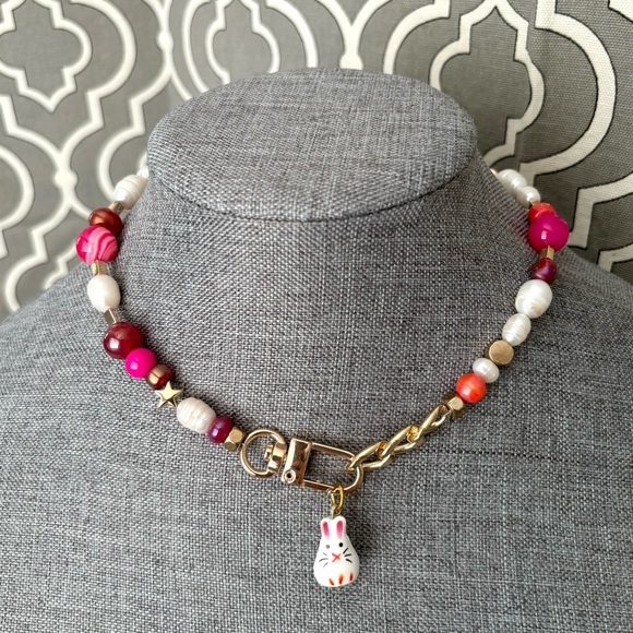 NEW Pink and Pearl Necklace - Picture 3 of 7
